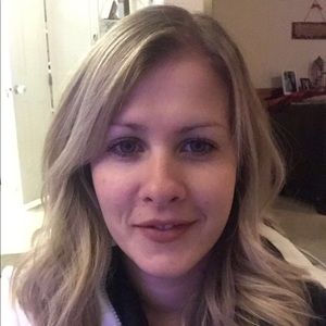 Meet your Posher, Elise